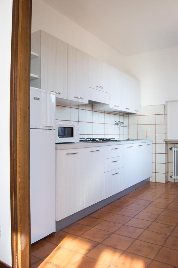 Residence Liana Albisano Torri Del Benaco Luaran gambar